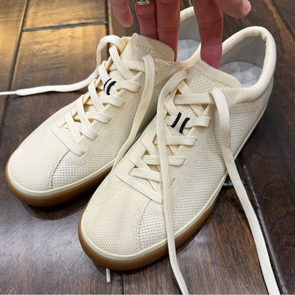 Rothy’s Lace Up Sneaker. Ladies.  Size 7.5
